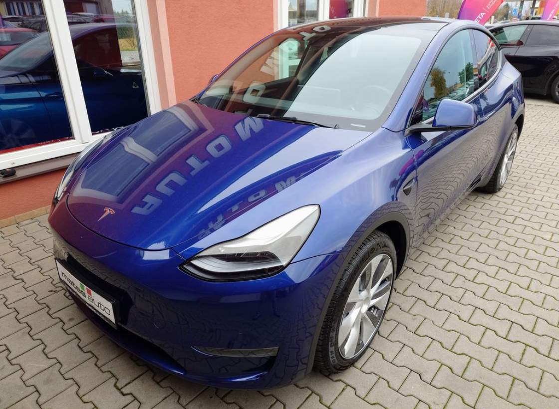 Tesla - Model Y