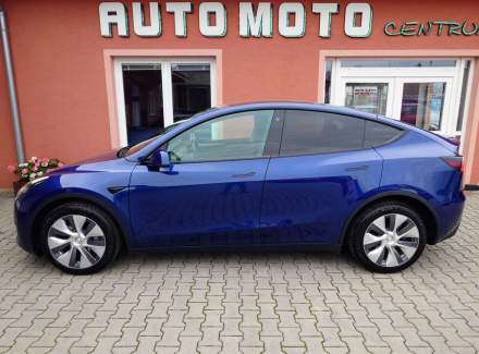 Tesla - Model Y