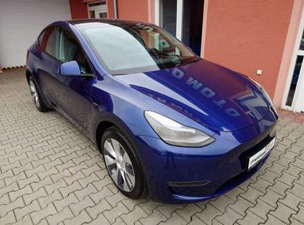 Tesla - Model Y