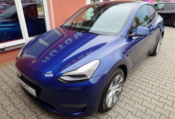 Tesla - Model Y