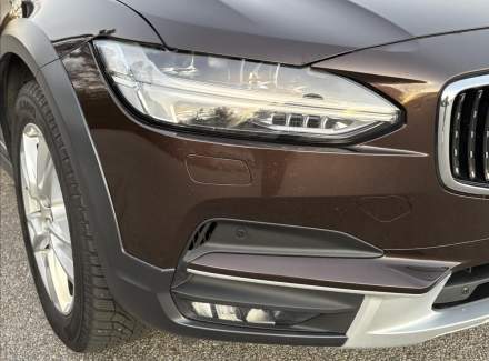 Volvo - V90