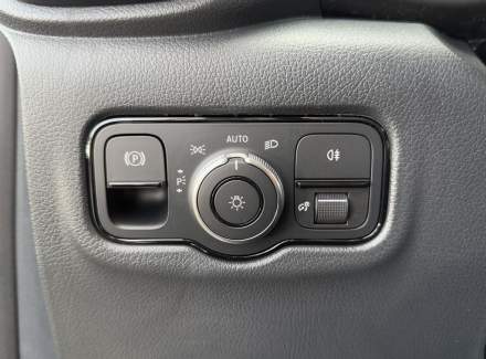 Mercedes-Benz - Vito