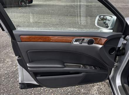 Volkswagen - Phaeton