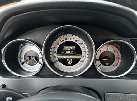 Mercedes-Benz - C-class