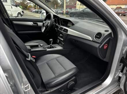 Mercedes-Benz - C-class