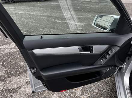 Mercedes-Benz - C-class