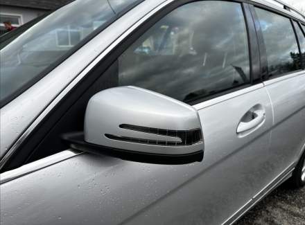 Mercedes-Benz - C-class