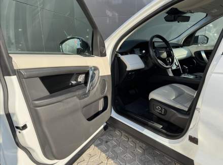 Land Rover - Discovery Sport