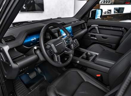 Land Rover - Defender