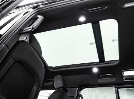 Land Rover - Defender