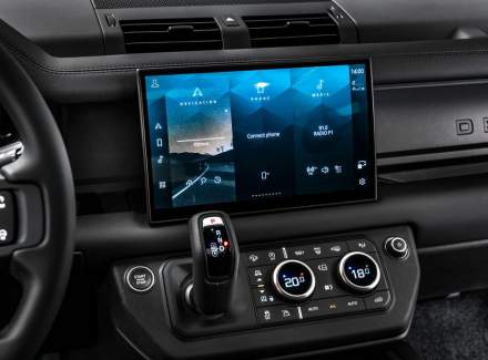 Land Rover - Defender