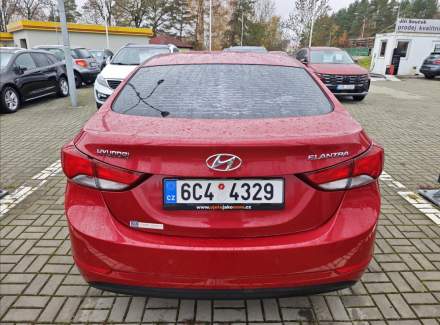 Hyundai - Elantra