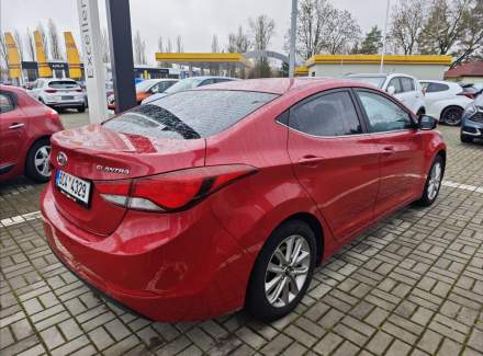 Hyundai - Elantra