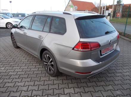 Volkswagen - Golf