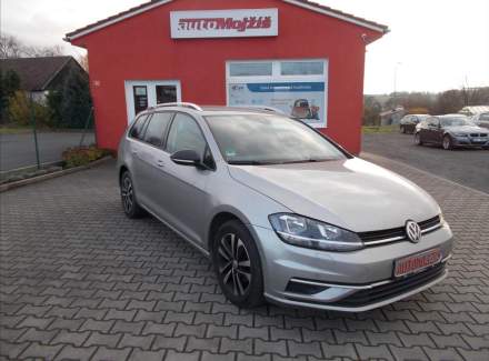 Volkswagen - Golf