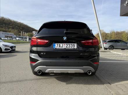 BMW - X1