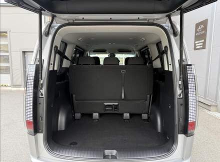 Hyundai - Staria