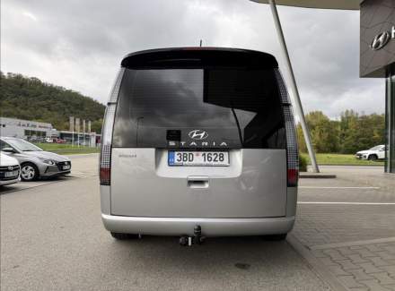 Hyundai - Staria