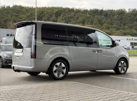Hyundai - Staria
