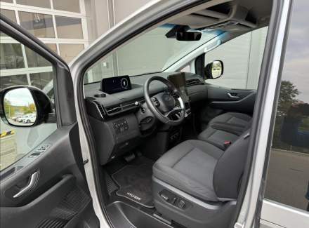 Hyundai - Staria