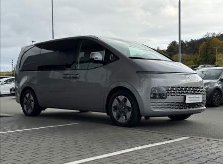 Hyundai - Staria