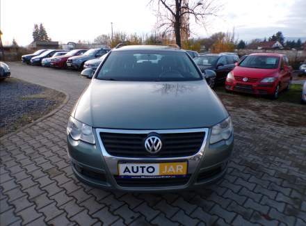 Volkswagen - Passat