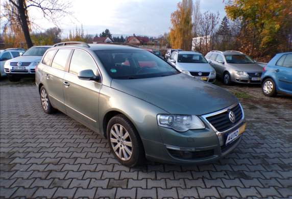 Volkswagen - Passat