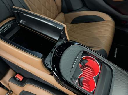 Mercedes-Benz - AMG GT