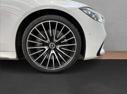 Mercedes-Benz - S-class