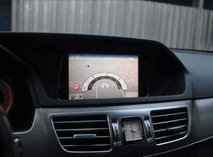 Mercedes-Benz - E-class