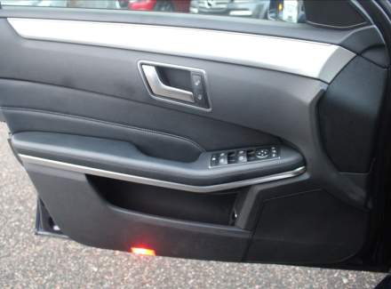 Mercedes-Benz - E-class