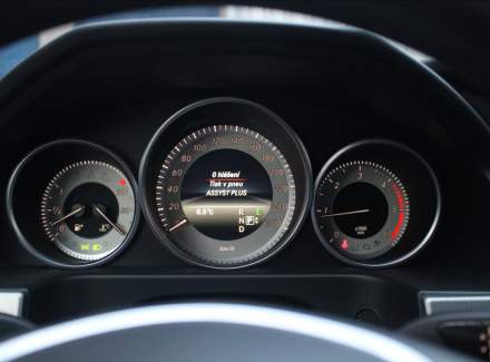 Mercedes-Benz - E-class