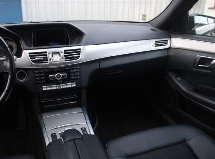 Mercedes-Benz - E-class