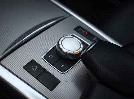 Mercedes-Benz - E-class