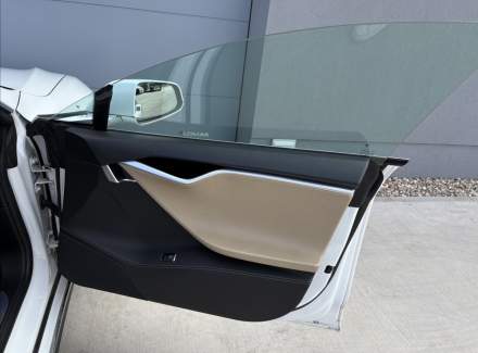 Tesla - Model S