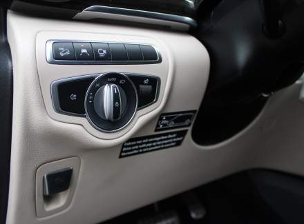 Mercedes-Benz - V-class