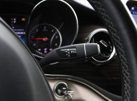 Mercedes-Benz - V-class