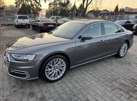 Audi - A8