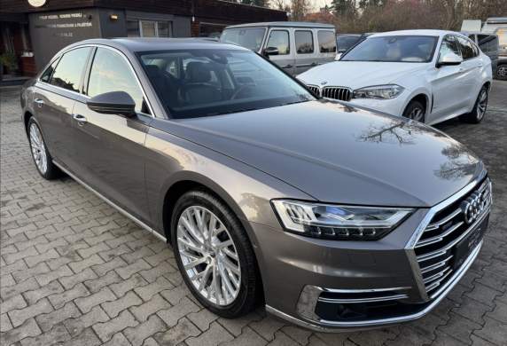 Audi - A8