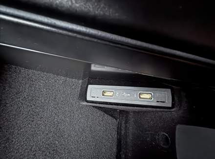 Mercedes-Benz - E-class