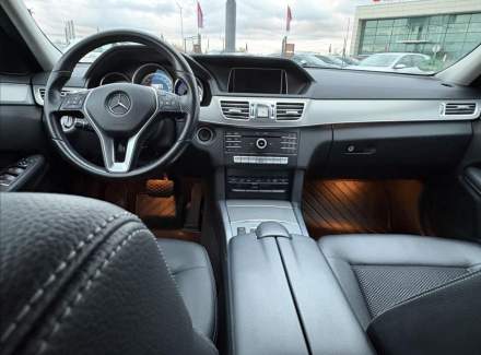 Mercedes-Benz - E-class