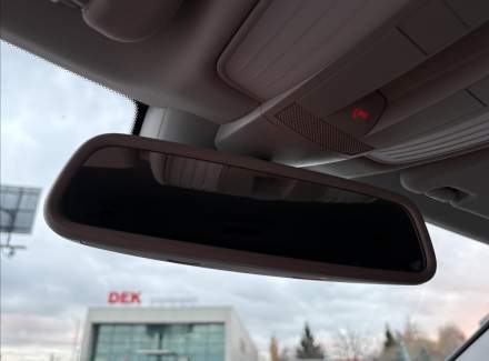 Mercedes-Benz - E-class