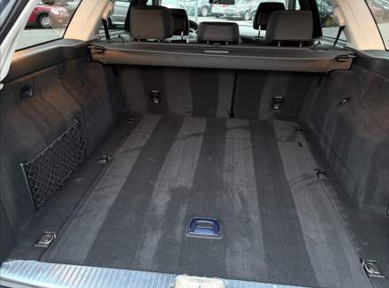 Mercedes-Benz - E-class