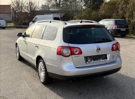 Volkswagen - Passat