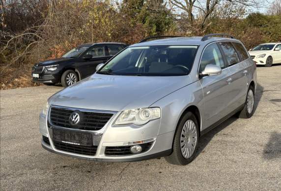 Volkswagen - Passat