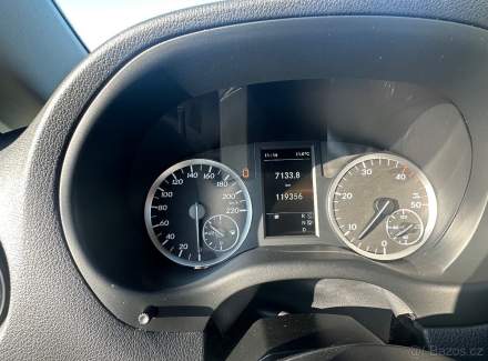 Mercedes-Benz - Vito