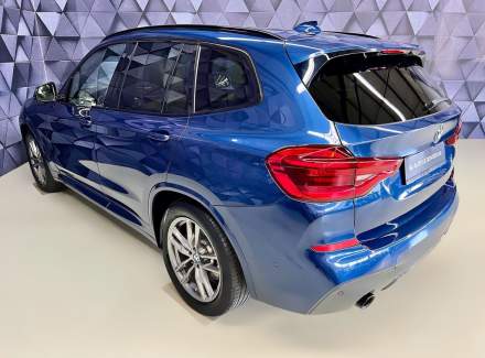 BMW - X3