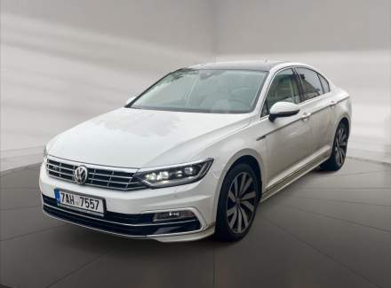 Volkswagen - Passat