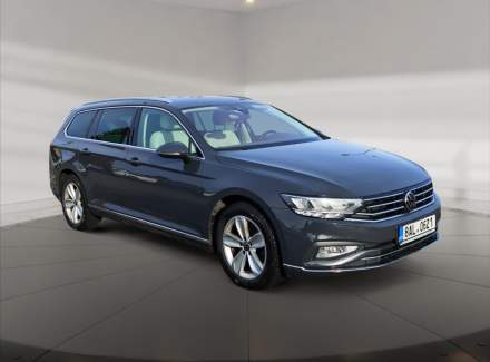 Volkswagen - Passat