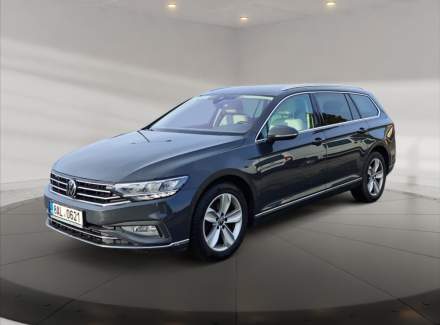Volkswagen - Passat